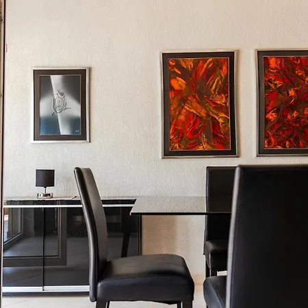 Apartment Classic Retreat By Pikhost Tirana